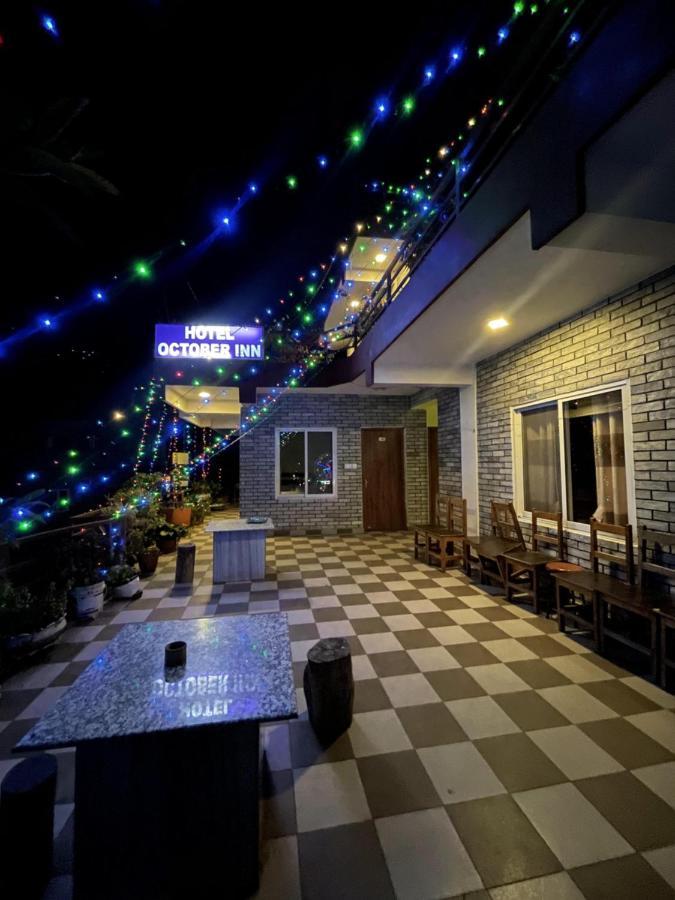 Hotel October Inn Pokhara Extérieur photo