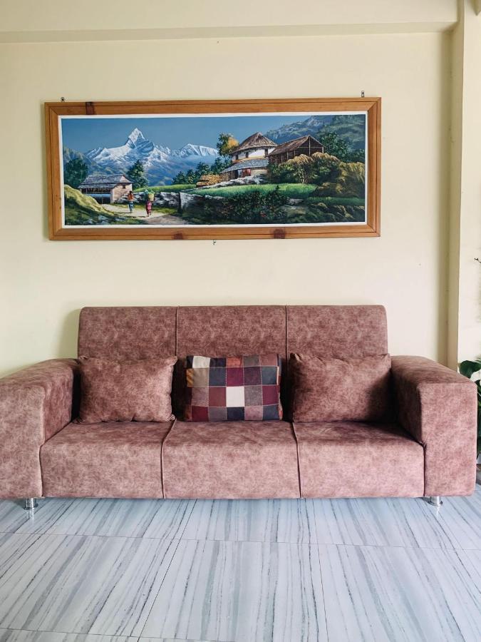 Hotel October Inn Pokhara Extérieur photo