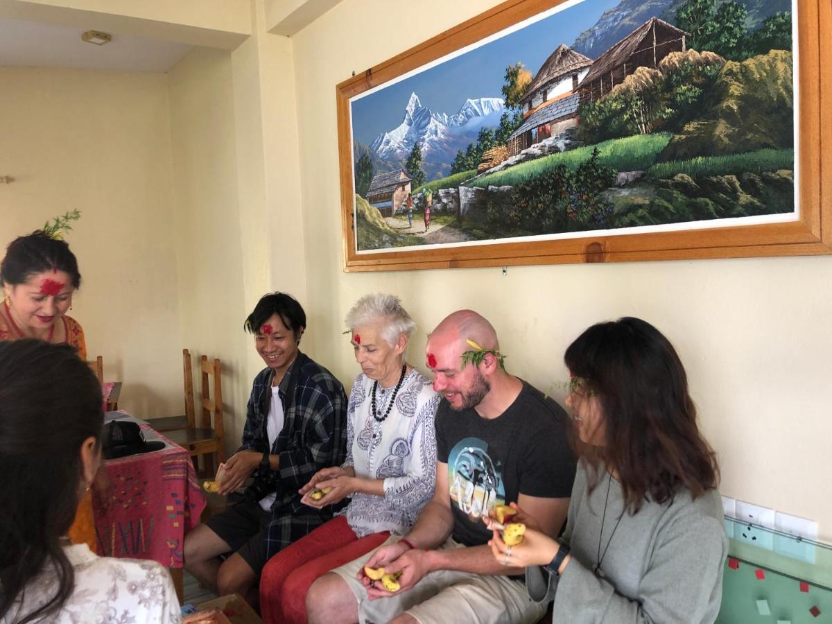 Hotel October Inn Pokhara Extérieur photo